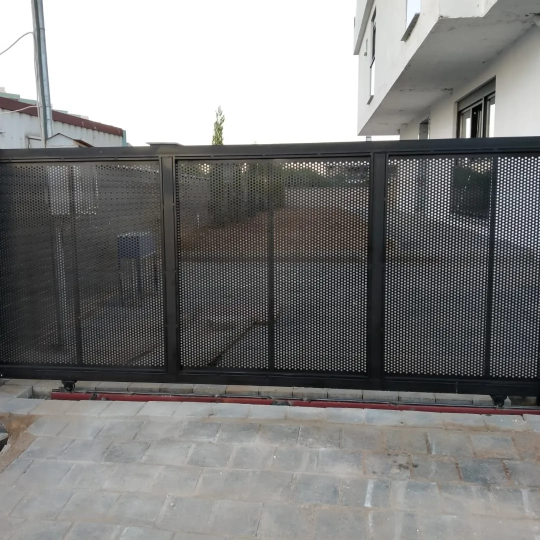 WhatsApp Image 2025-10-18 at 23.54.22 (2)