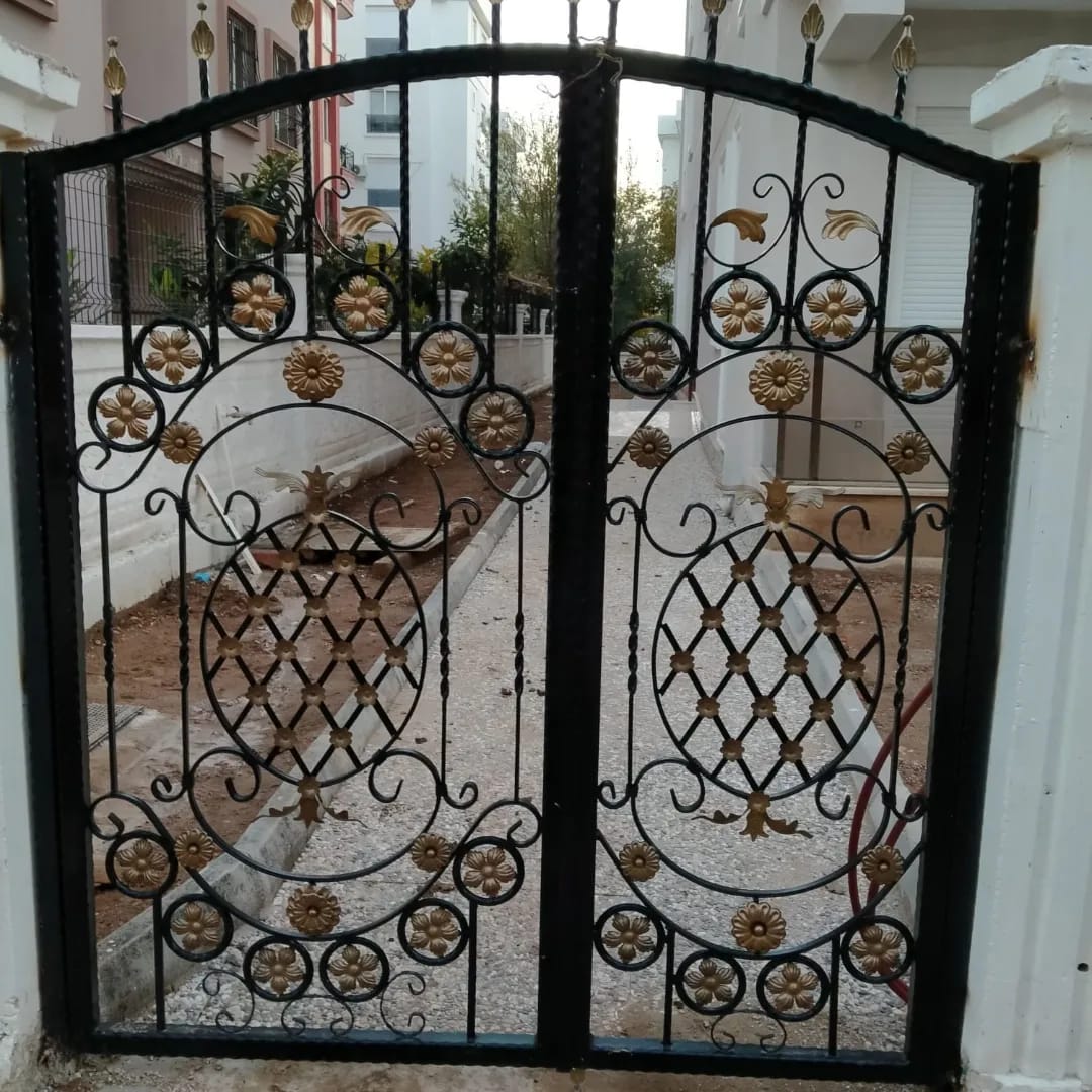 WhatsApp Image 2025-10-18 at 23.54.22 (3)